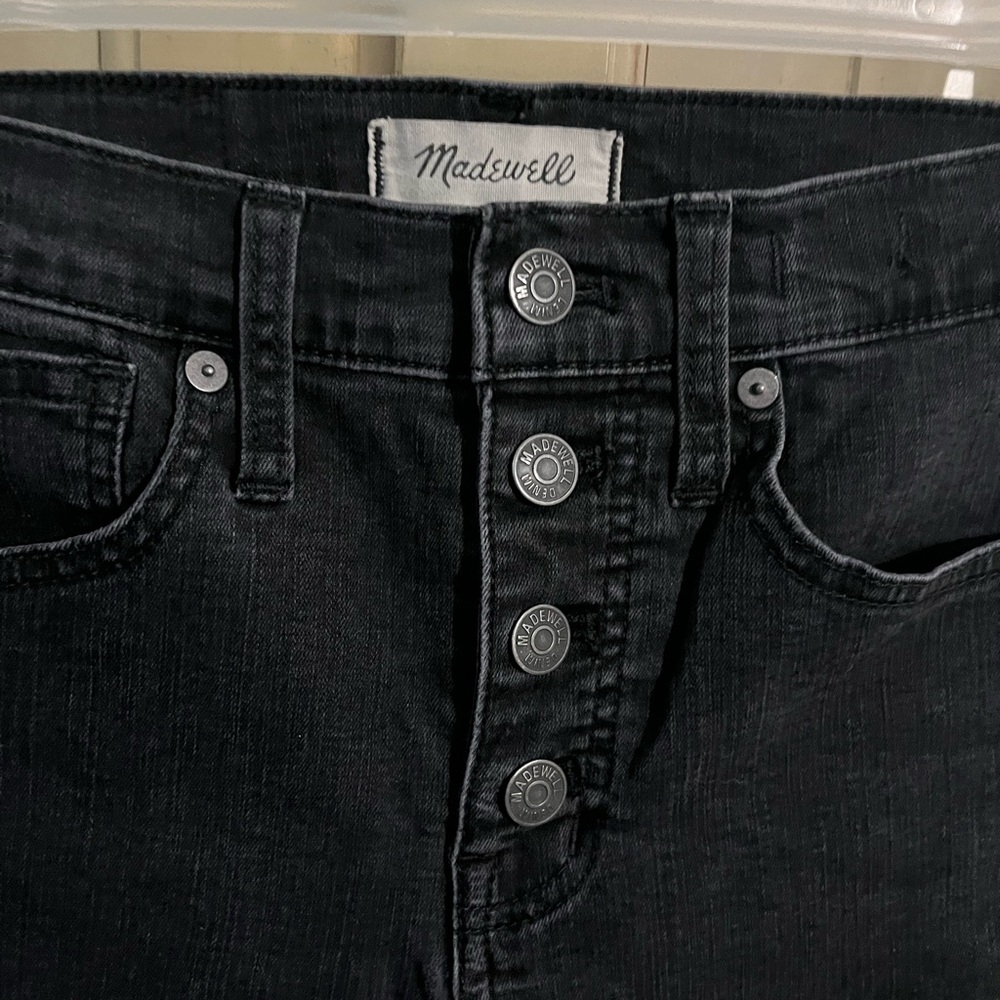 Madewell 10" High-Rise Skinny Jeans in Berkeley Black: Button-Through Edition - Picture 7 of 12